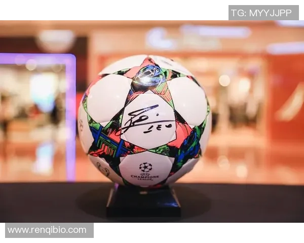 足球球星物料卡制作全过程揭秘 如何打造专属球员卡的精美设计与功能